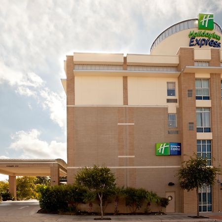 Holiday Inn Express Hotel & Suites San Antonio - Rivercenter Area, An Ihg Hotel Екстер'єр фото
